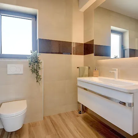 Villa In Croatia Near The Adriatic Coast *