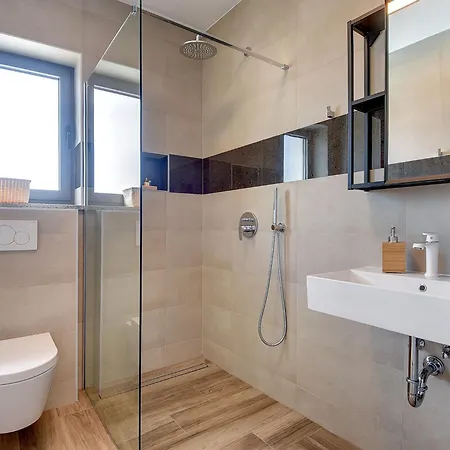 In Croatia Near The Adriatic Coast Villa