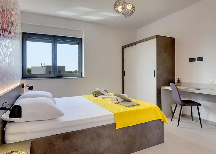 In Croatia Near The Adriatic Coast Villa *