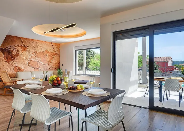 In Croatia Near The Adriatic Coast * Pula